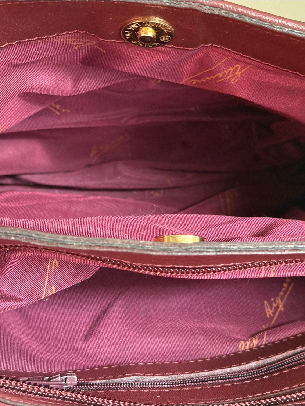 Vintage Etienne Aigner Burgundy Leather Shoulder Crossbody Bag - Picture 8 of 9